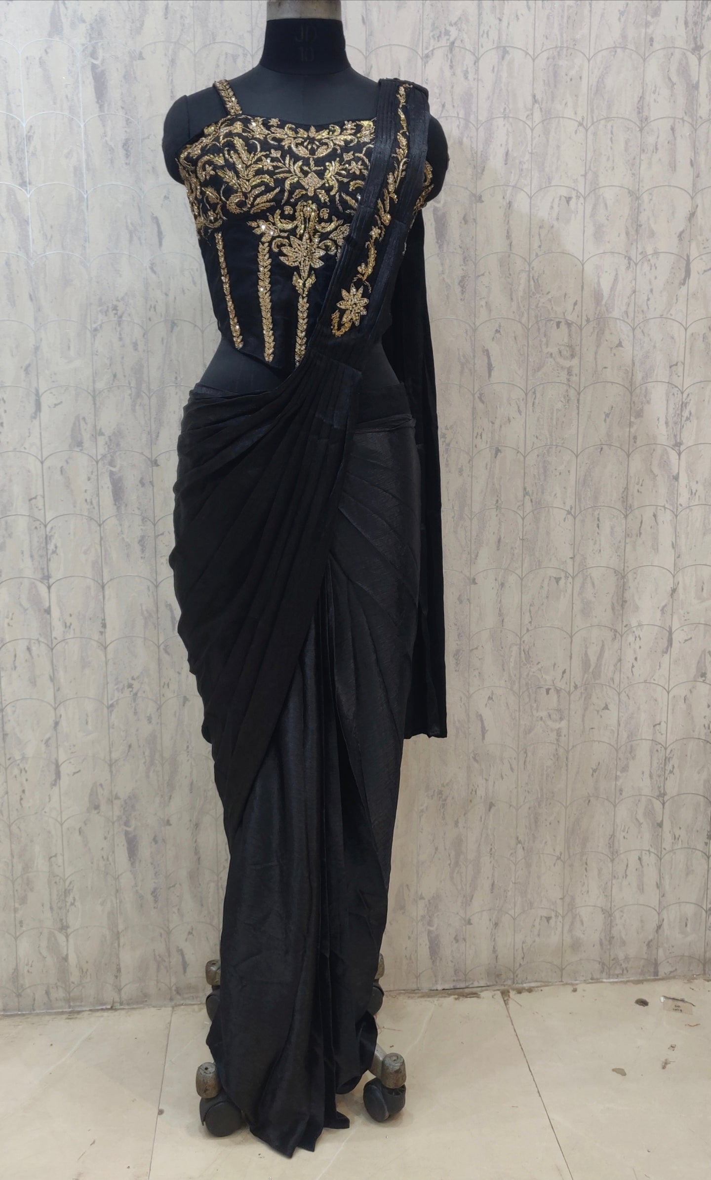 CATALOG: MOON