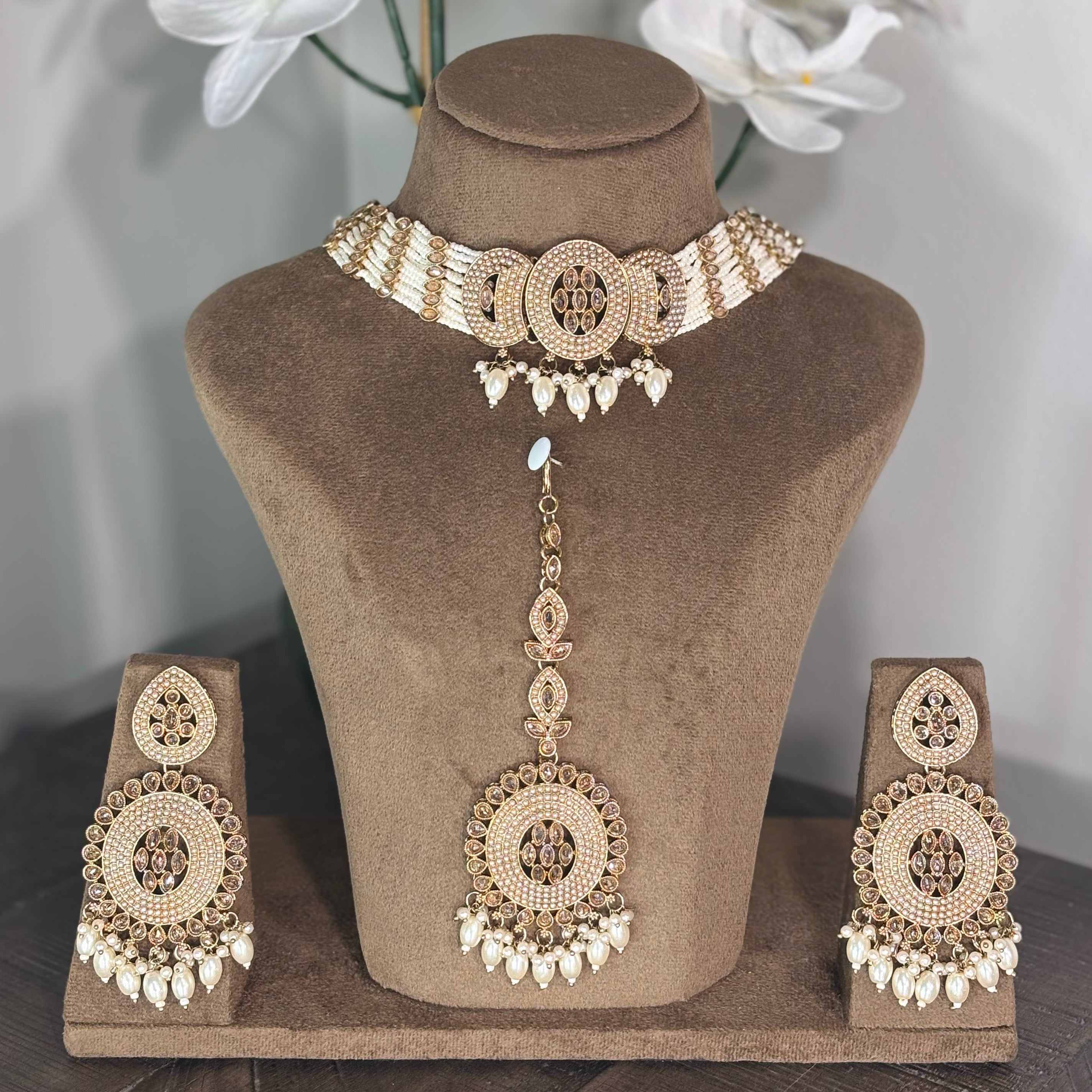 ANAYA Necklace Set in Gold