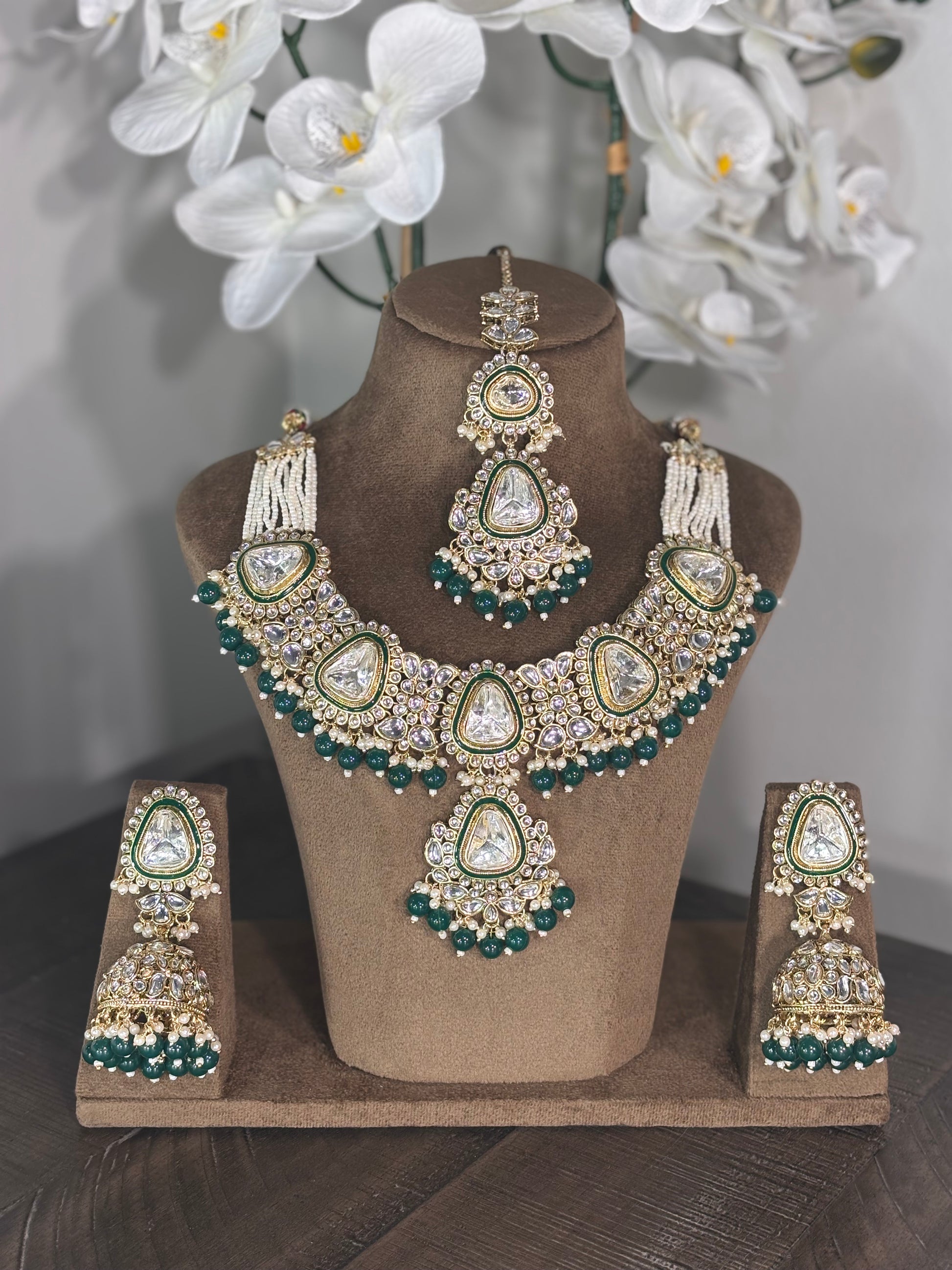PARADISE Necklace Set