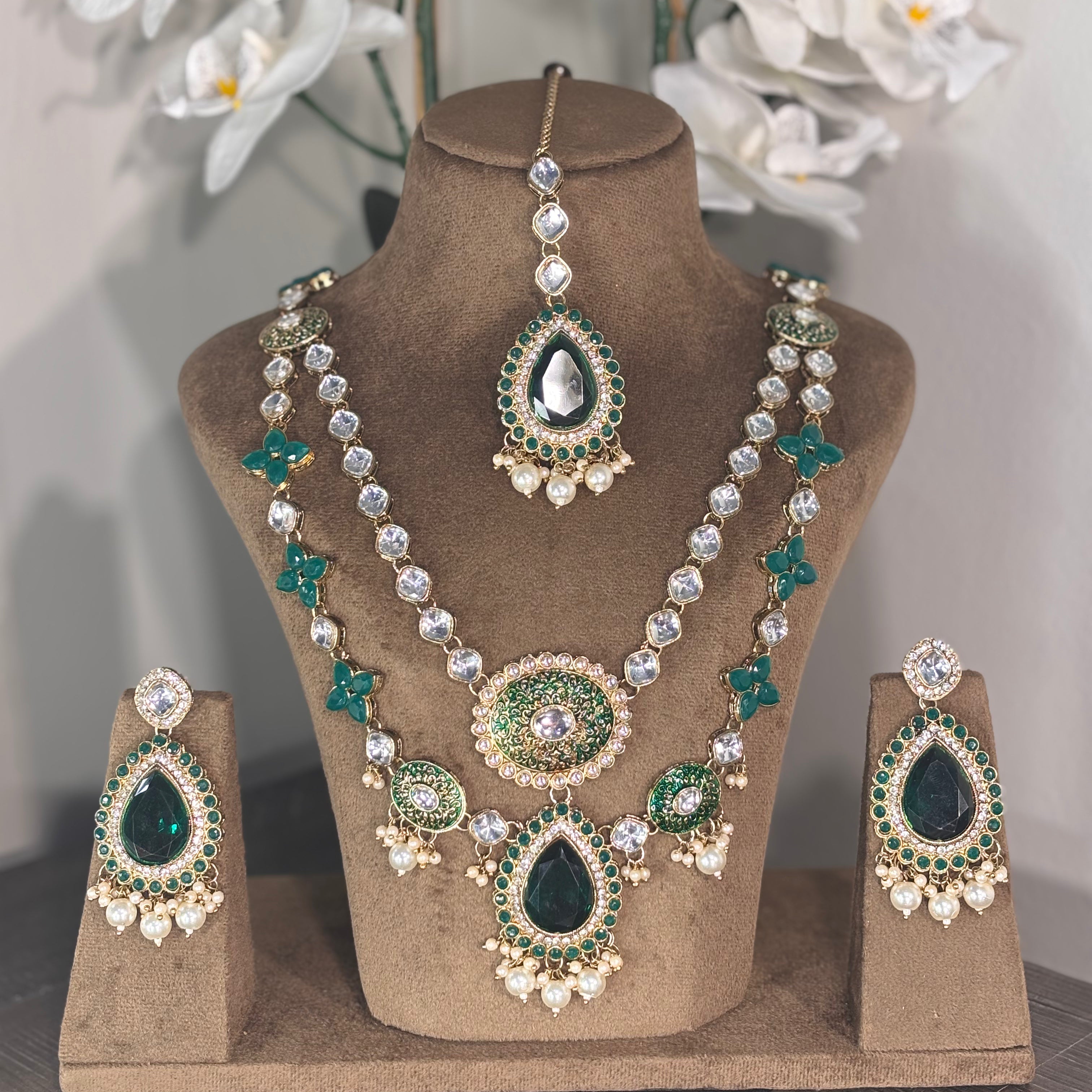 ADITI Necklace Set