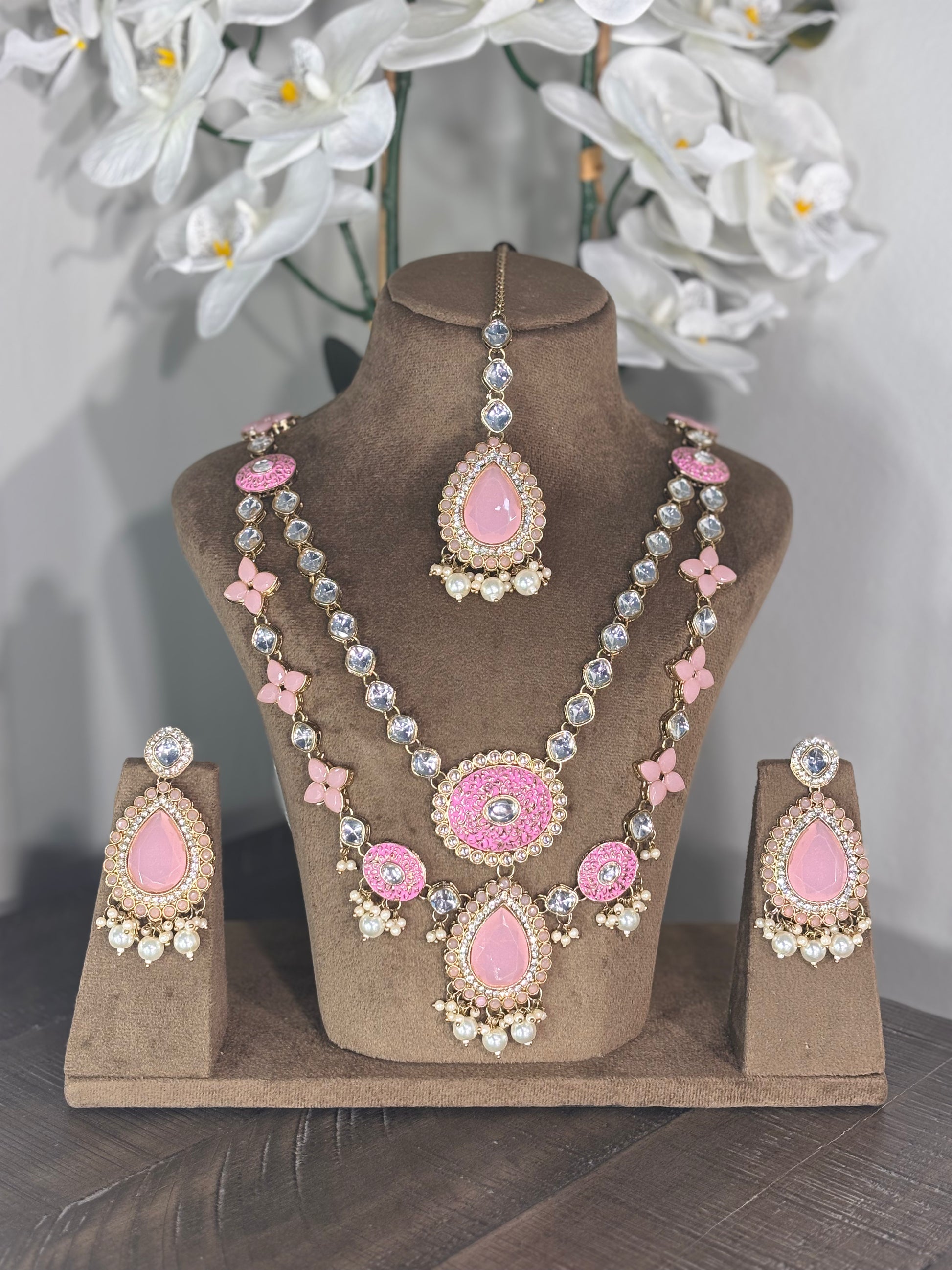 ADITI Necklace Set