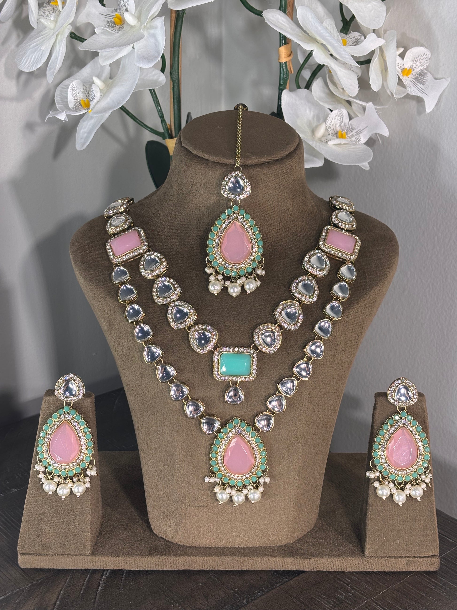 ALIA Necklace Set