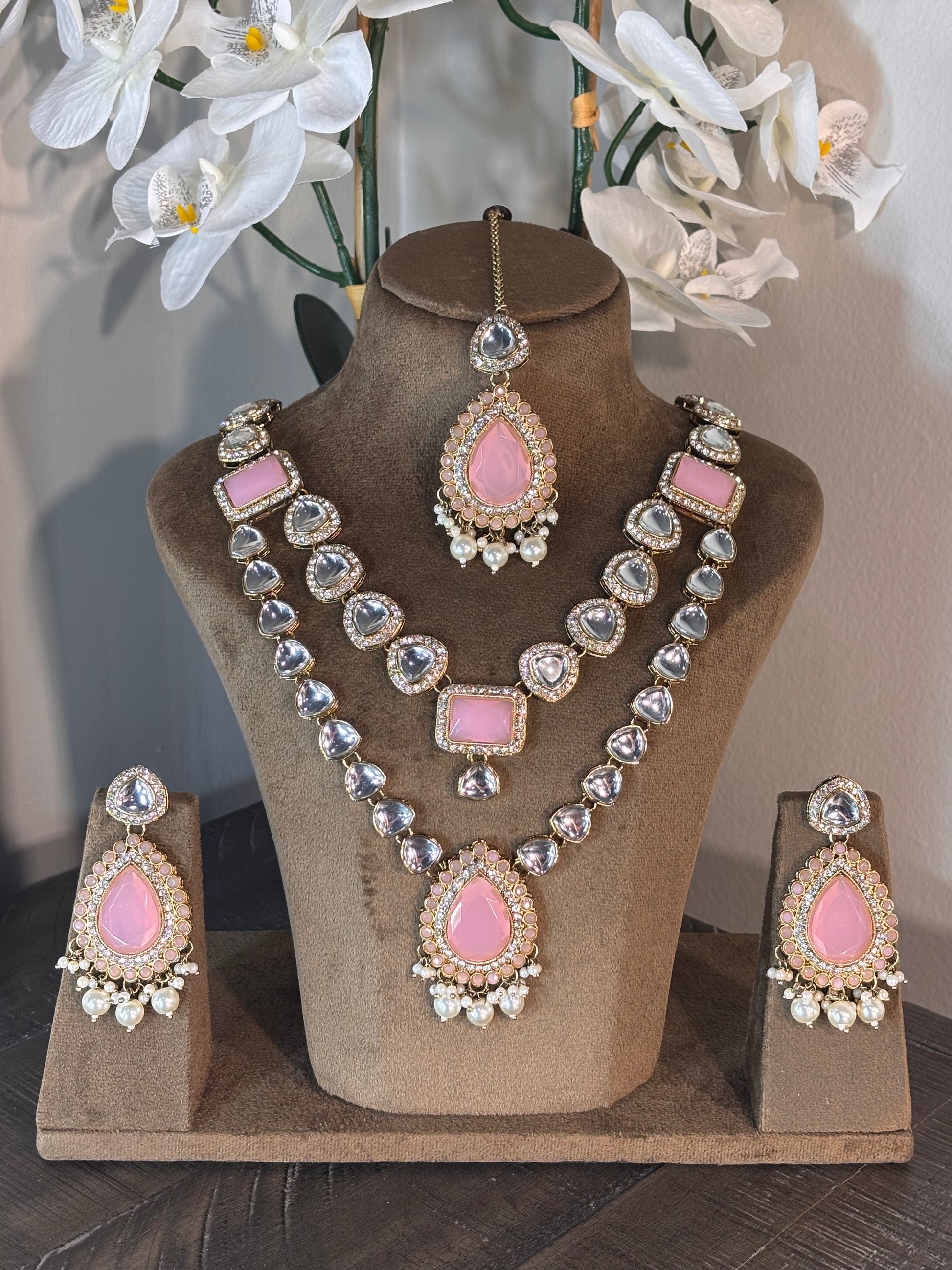 ALIA Necklace Set