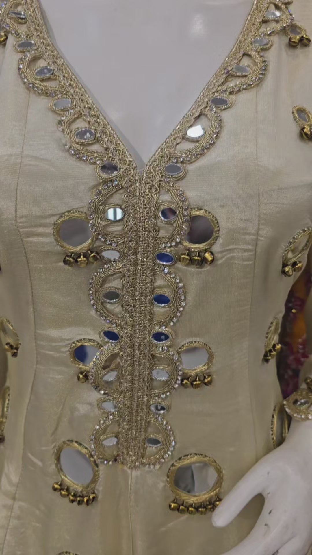 Mirror | Cream | original supplied garment video